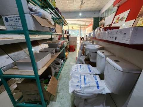 Gạch giả ngói - thiết bị bồn cầu